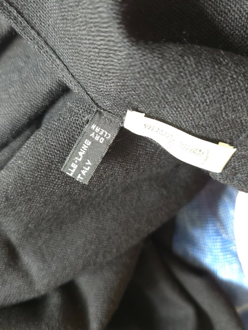 Wool scarf - Picture 9 of 9